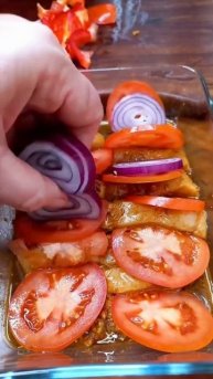 Что ел вчера Самвел Адамян? Правильно курочку!