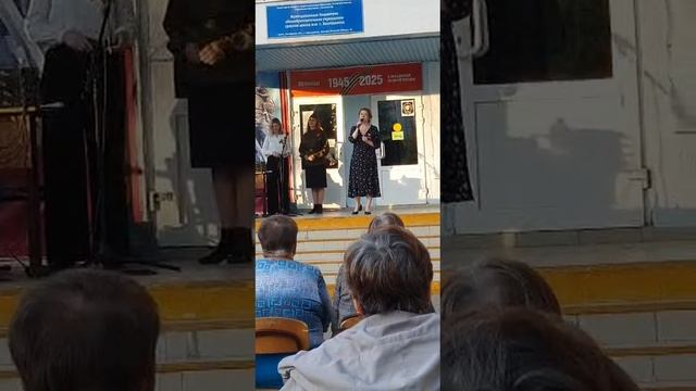 Синий платочек, исполняет Юлия Магдеева