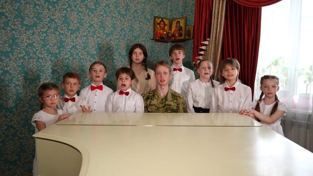 Солдат, живи.