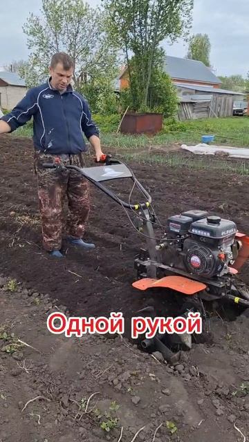 Мотоблок Ока пашет как танк