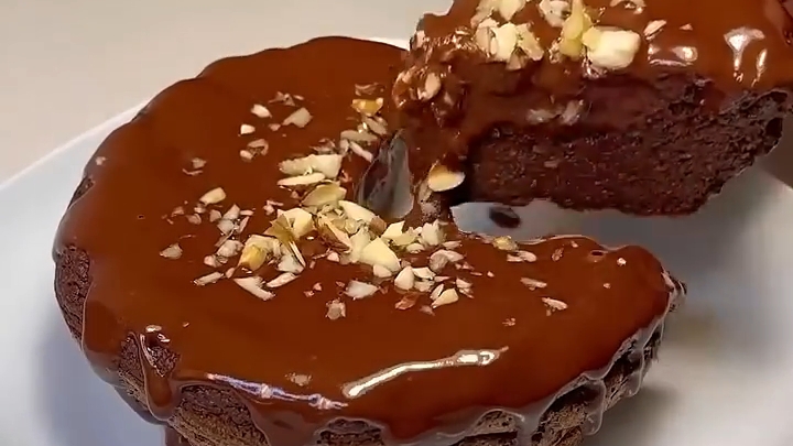 Шоколадный БРАУНИ из яблок...🥧🍫🍎😋    Рецепт в описании ✍️