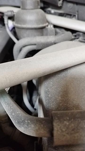 BMW что-то жужжит