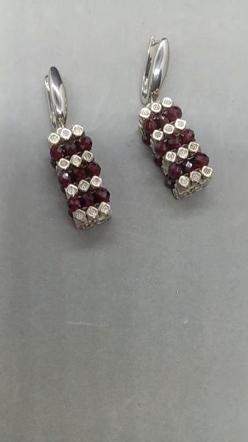 Серьги с натуральным гранатом