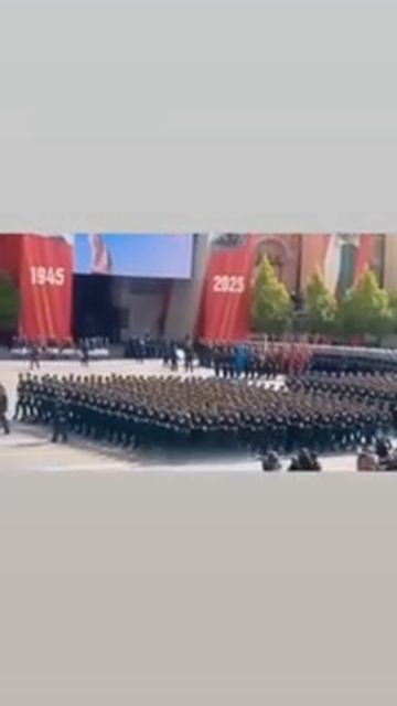 Группа крови Виктора Цоя на репетиции парада в Москве.