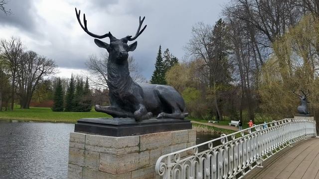 Оригинальный Олений мост в Павловском парке.