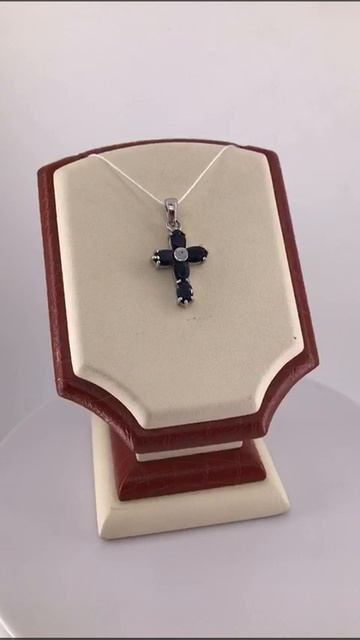Подвеска из серебра. Сапфир