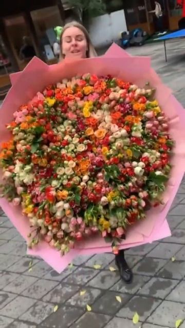 КУПИТЬ 101 КУСТОВУЮ РОЗУ СРАВНИТЬ ЦЕНЫ. ДОСТАВКА ЦВЕТОВ