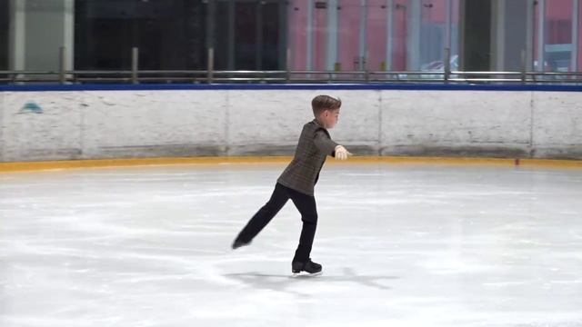 Муровцов Олег фигурное катание ⛸️ юный фигурист  .