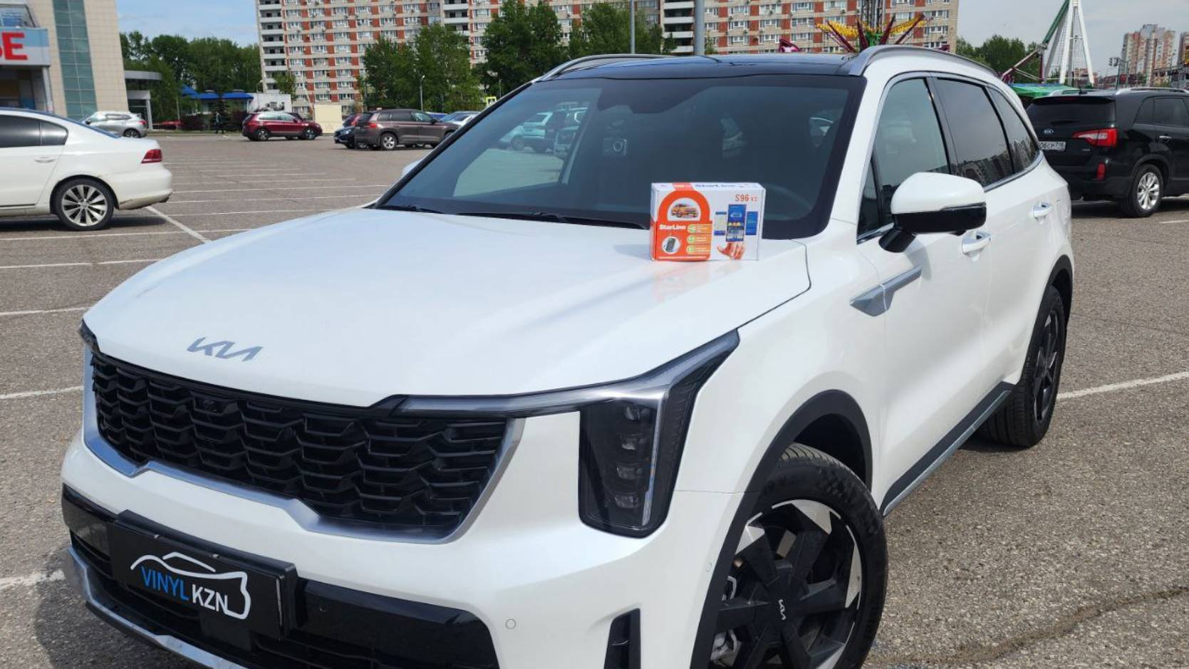 Kia Sorento - забронировали полиуретановой плёнкой, установили StarLine S96 GSM GPS