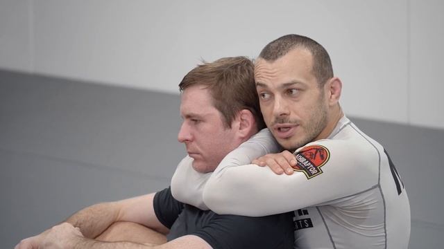🤜Грепплерам! Однин из самых эффективных и популярных приемов в грепплинге — Rear Naked Choke (RNC).
