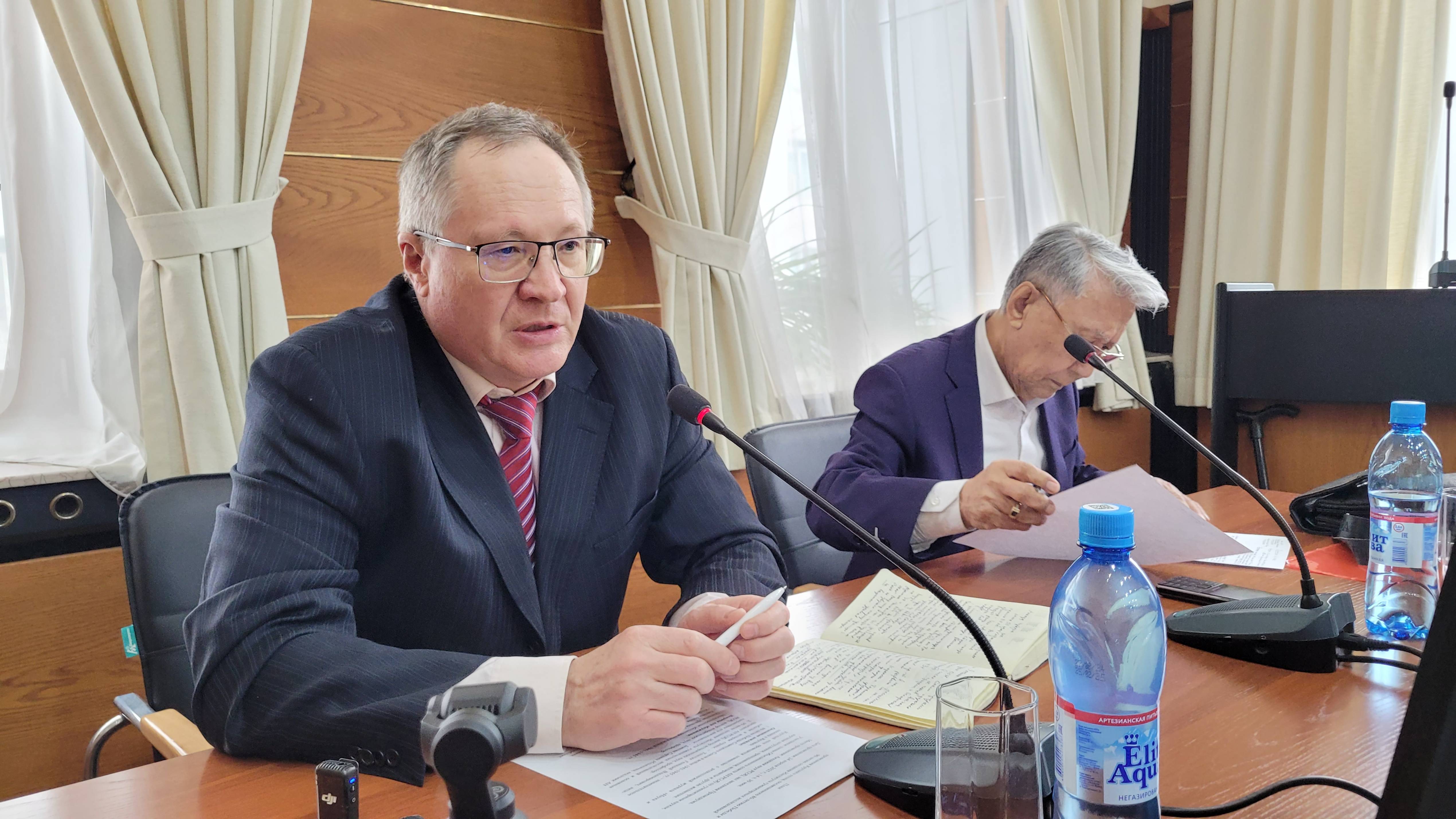 Отрывки с Круглого стола АН РС (Я), посвященного вопросам Истории Великой Отечественной войне