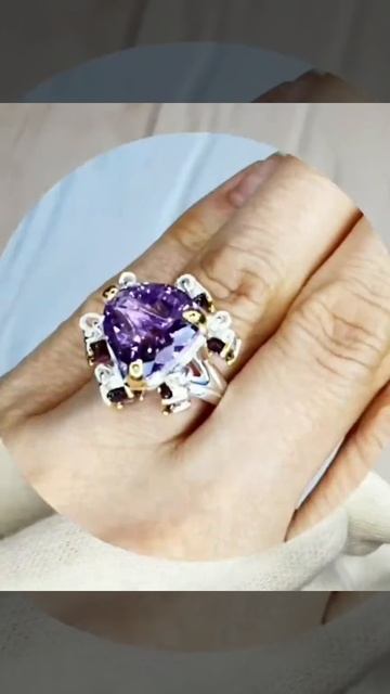 СЕРЕБРЯНОЕ ПОЗОЛОЧЕННОЕ КОЛЬЦО с АМЕТИСТОМ И ГРАНАТА?