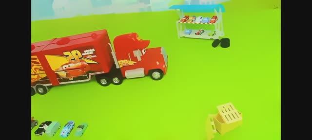 игрушки для детей. Молния Маквин