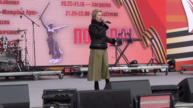 Матросские ночи. (В. Соловьёв-Седой, Соломон Фогельсон). Исполняет Светлана Игнатова