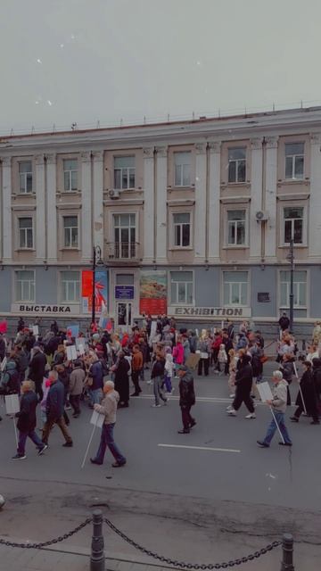 09.05.2025г. Владивосток. Построение Бессмертного полка. За час до Парада Победы.