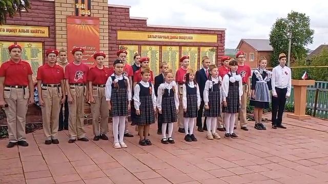 Бөек Ватан сугышында Җиңүнең 80 еллыгы уңаеннан Кошманда үткәрелгән митинг мизгелләре