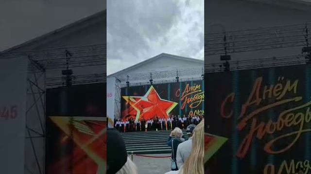 "Курганы": народный казачий хор ЦК "Родина" (г. Анапа, 09.05.2025)