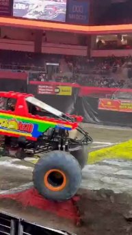 Blockhead Sky Wheelie!!! #monstertruck #monstertrucks #monsterjam #racing #shorts #stunts #wheelies