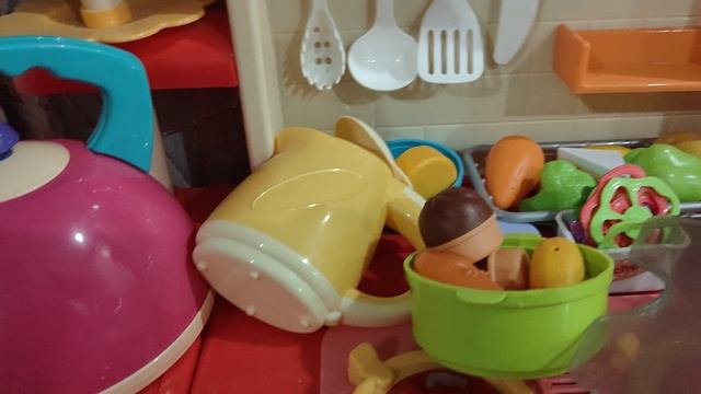 играем в детскую кухню