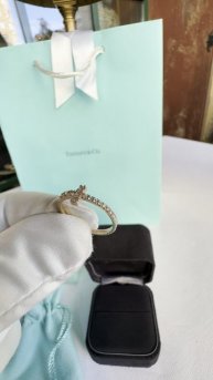 Кольцо Tiffany T из розового золота 18 карат