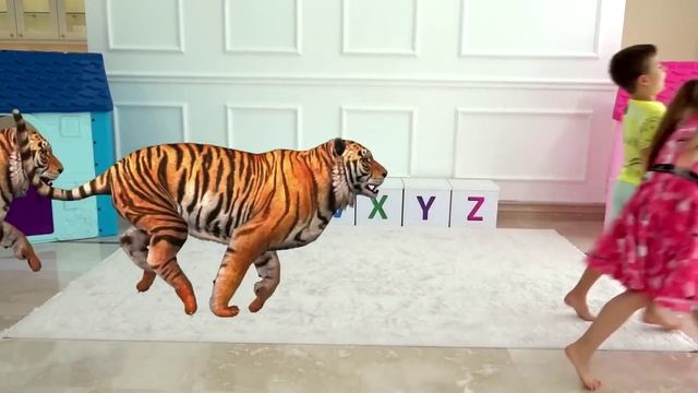 Алфавит для детей 🎵 ABC Песня на Английском и Русском | Учим буквы весело!