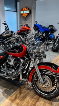 2009 Road King Red&Black 75K