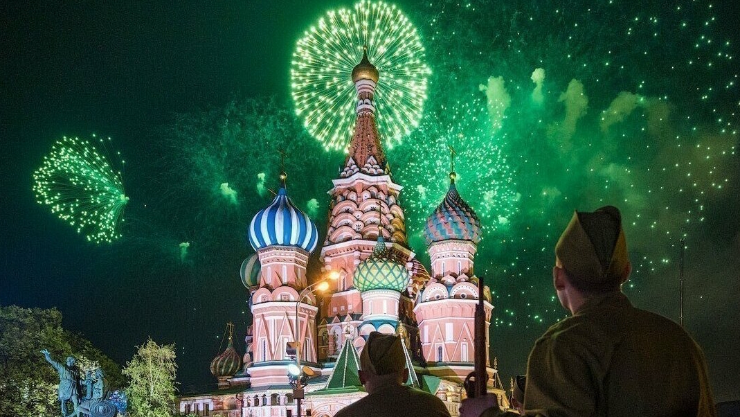 Салют в честь Дня Победы 2025