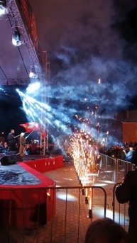 Вика Цыганова. Песня День Победы. Истра 09.05.2025