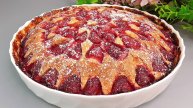 КЛУБНИЧНЫЙ ПИРОГ за 5 МИНУТ! Всё СМЕШАЛ – и в ДУХОВКУ! Вкуснее не бывает! 🍓