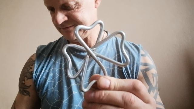 Новая фигура, цветочек, из двух фигурок Инь Янь бабочек