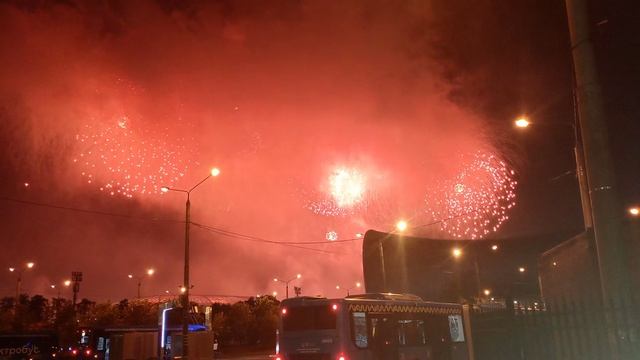 Салют Москва Лужники 9 мая 2025 часть 3