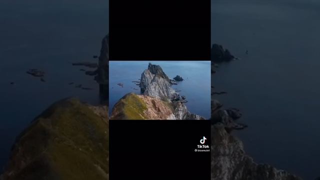 РАССИЯ-это наша родина. И мы Русские не здаёмся.