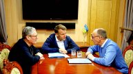 Макрон, Мерц и Стармер отправились в Киев