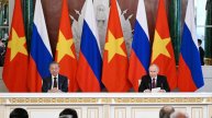Путин процитировал строчку из песни про Красную армию на переговорах с То Ламом