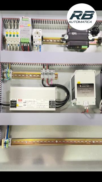 шкаф диспетчеризации с промышленным SCADA-сервером для контроля оборудования