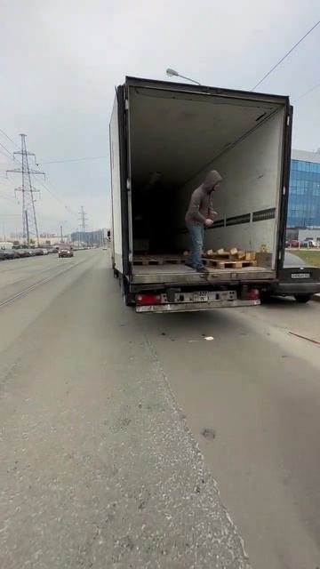 Приняли в г. Санкт-Петербург новенький Lixiang l9