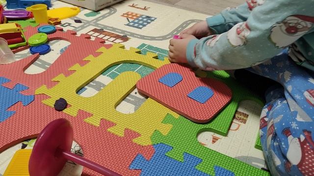 играем в букву В английского алфавита, играем и изучаем алфавит для детей