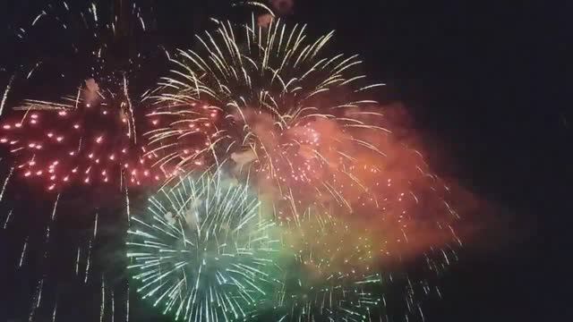 Салют в честь 80-й годовщины Победы в Великой Отечественной войне / Благовещенск, 09.05.2025