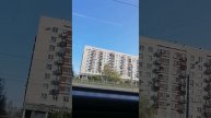 На троллейбусе номер 27 2 минуты то едем, то стоим 10 мая