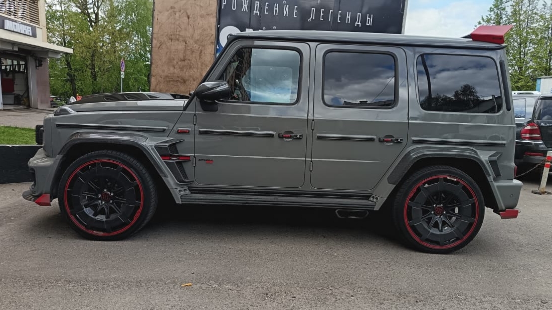 Mercedes G 63 AMG Brabus 900 Rocket Edition, когда тюнинг стоит как автомобиль!