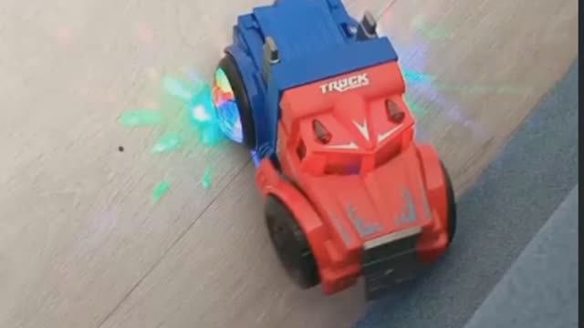 машинки трансформеры. разбираем полёт машинок