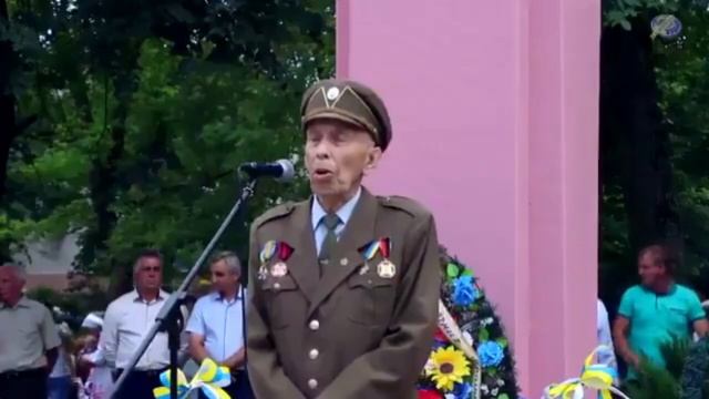 🔴Старый хрен бандеровский пукнул и обмяк😂Отлетел к бандере😁🔴