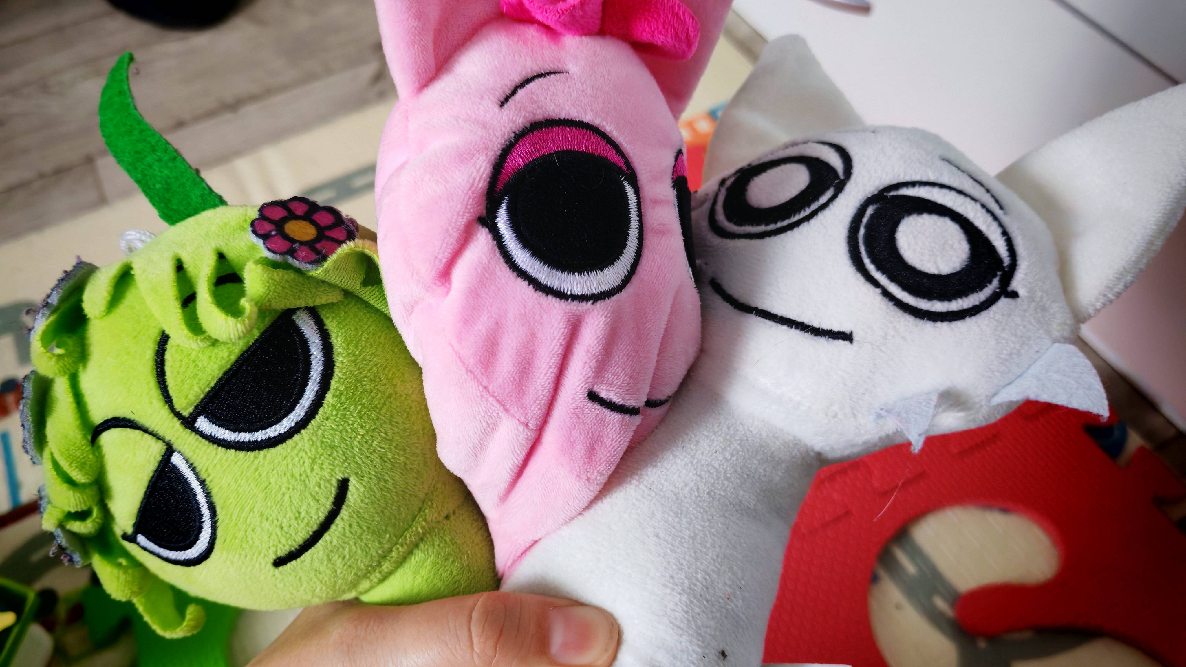 Играем в мягкие игрушки спрунки для детей