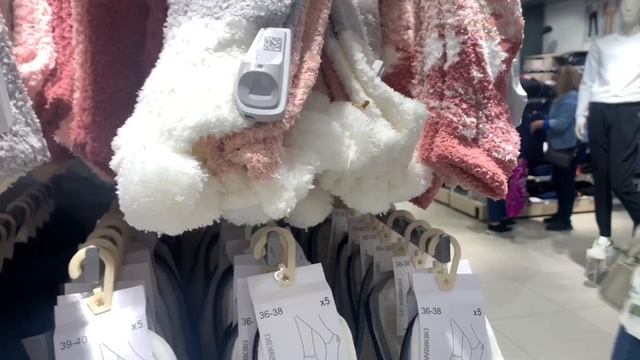ИДЕМ В ВАЙКИКИ! КАК БЕЗ ШОПИНГА? СМОТРИМ НОВИНКИ И ПРИМЕРЯЕМ ВЕЩИ.