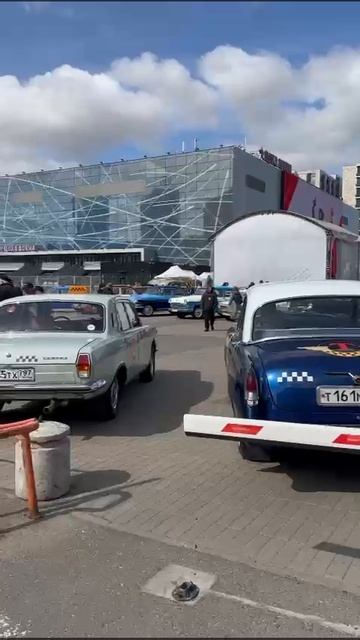ретро машины 🚗