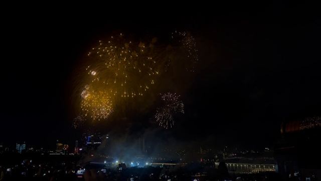 Салют Москва 2025