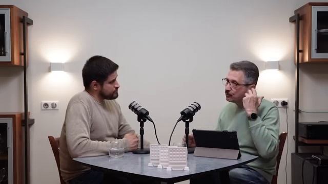 Три вывода об атаке БПЛА на Россию, почему мир стал больше тратить на войну и любимые книги к 9 мая