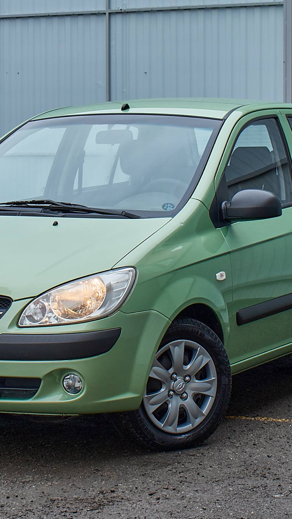 Обзор на Hyundai Getz Хетчбэк 5 дв. 1.4 AT 2008г