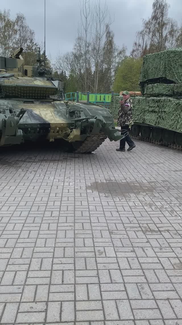 Выставка техники в посёлке