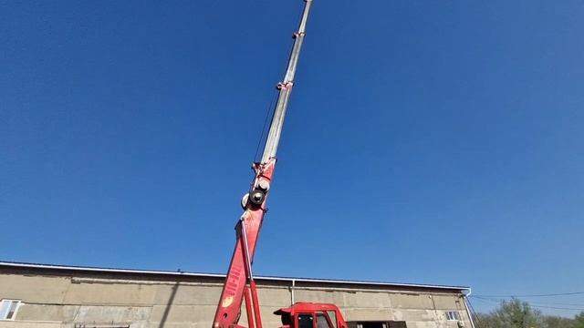 В продаже Корейская автовышка SKYWAY 280. 2012 г.в.высоты подъема 28 м.кабина ,пульт ДУ.